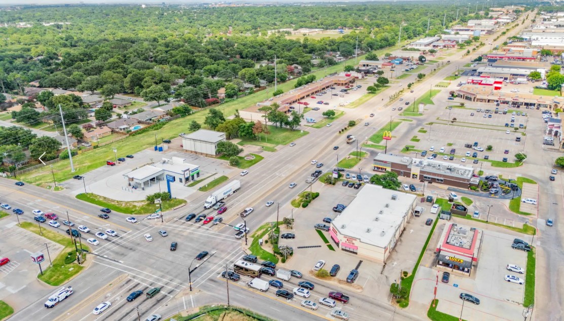 Exceptional Commercial Property in Pantego